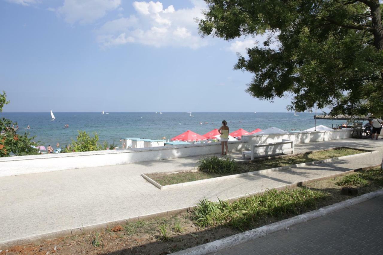 Номер С Видом На Море В Отраде Odessa Dış mekan fotoğraf